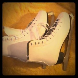 White Ice skates American